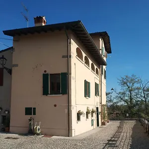 Sunrise In The Castle Appartamento